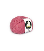 Ovillo de Lana 33% , Alpca 25%, Acrílico 42% de la marca Lanas Alpaca. El modelo es Missu en el color 203