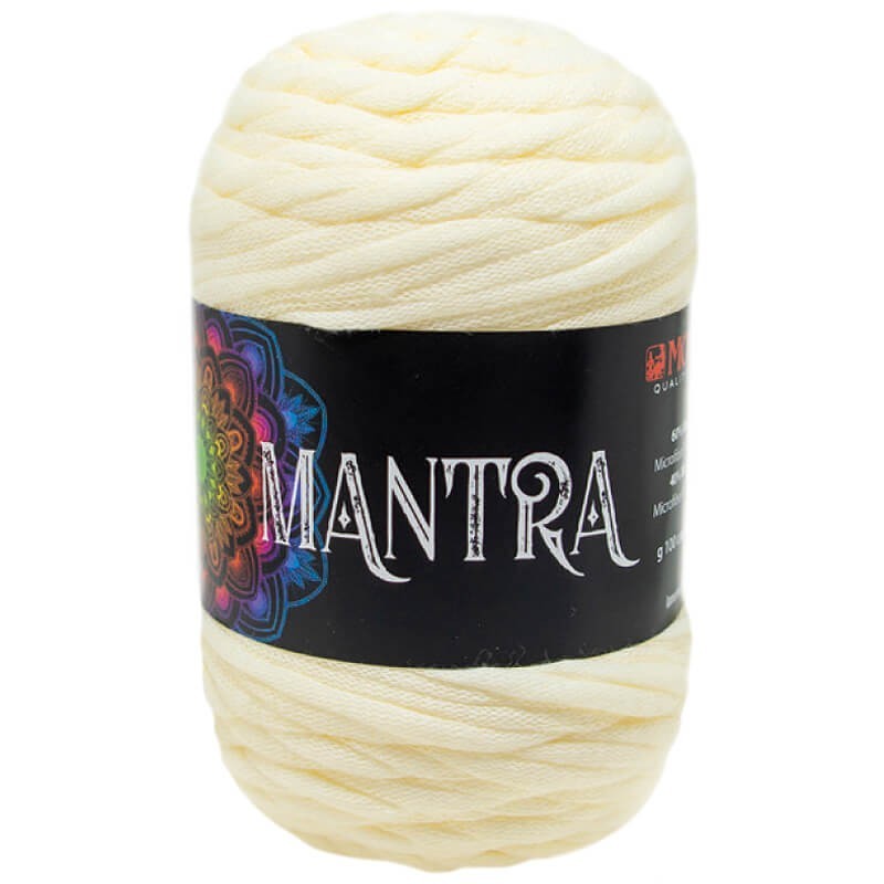 Ovillo de trapillo 60% Poliamidade, 40% la marca Mondial. El modelo es Mantra en el color 560