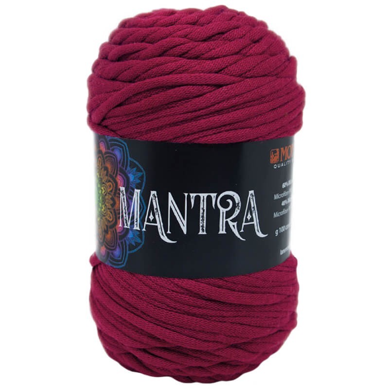Ovillo de trapillo 60% Poliamidade, 40% la marca Mondial. El modelo es Mantra en el color 567