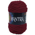 Ovillo de trapillo 60% Poliamidade, 40% la marca Mondial. El modelo es Mantra en el color 568