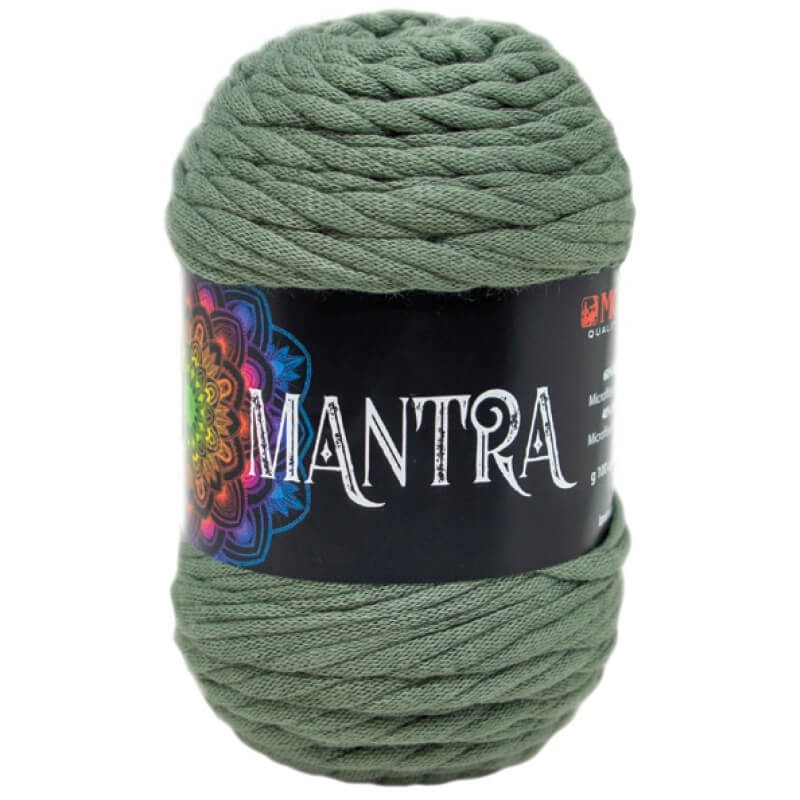 Ovillo de trapillo 60% Poliamidade, 40% la marca Mondial. El modelo es Mantra en el color 575