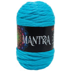 Ovillo de trapillo 60% Poliamidade, 40% la marca Mondial. El modelo es Mantra en el color 578