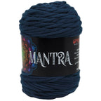 Ovillo de trapillo 60% Poliamidade, 40% la marca Mondial. El modelo es Mantra en el color 580