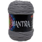 Ovillo de trapillo 60% Poliamidade, 40% la marca Mondial. El modelo es Mantra en el color 584