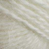 Ovillo de 100% lana  de angora de la marca Valeria di Roma. El modelo es ANGORA en el color 3