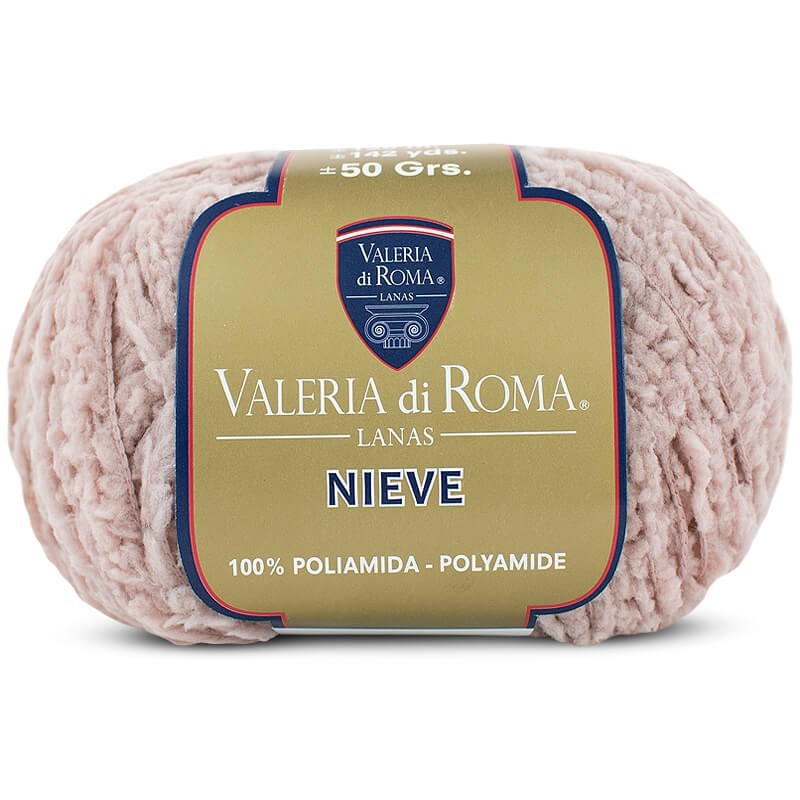Ovillo de 100% poliamida  de la marca Valeria di Roma. El modelo es Nieve en el color 162