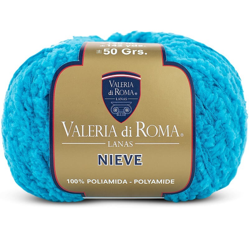 Ovillo de 100% poliamida  de la marca Valeria di Roma. El modelo es Nieve en el color 19