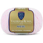 Ovillo de 100% poliamida  de la marca Valeria di Roma. El modelo es Nieve en el color 2