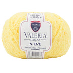 Ovillo de 100% poliamida  de la marca Valeria di Roma. El modelo es Nieve en el color 42